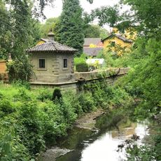 Garden House 75 Yards To South Of Number 5 Park Drive And Peacock Houses (1, 2 And 3)