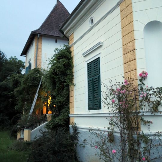 Villa North