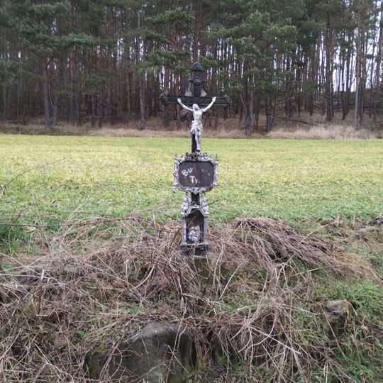 Kříž jižně od Homole