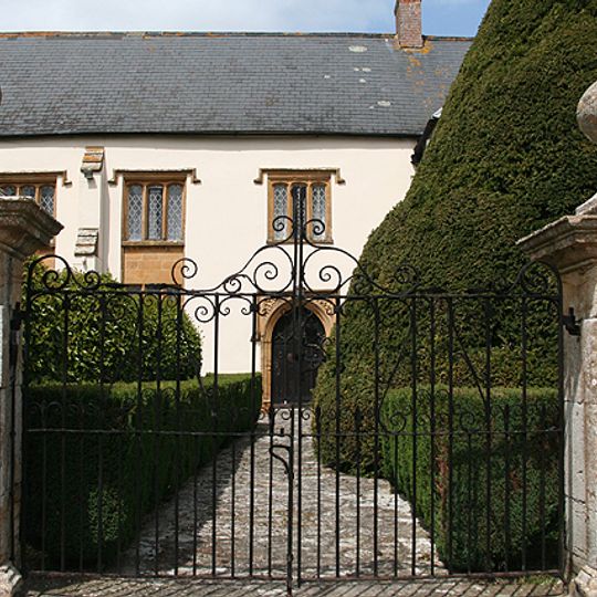 Swell Court Farmhouse