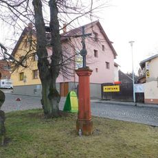 Kříž na návsi Četníka J. Bojase ve Stránčicích