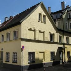 Zweigeschossiges Kleinhaus