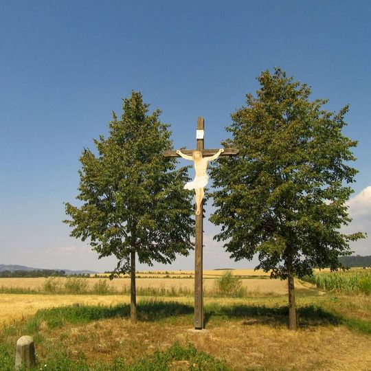 Dřevěný kříž na okraji Dolní Dlouhé Loučky