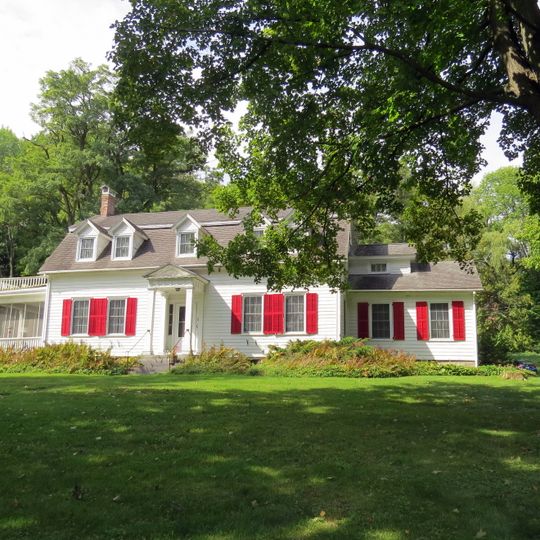 Essex Village Historic District