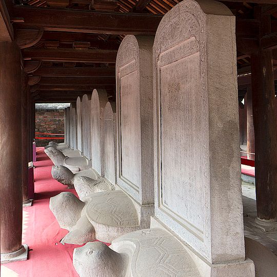 Steinstelenaufzeichnungen kaiserlicher Prüfungen der Lê- und Mạc-Dynastien