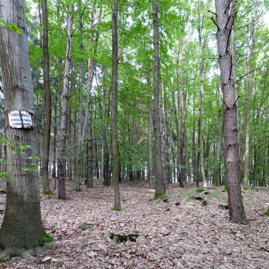 Mohylník U Mělníka