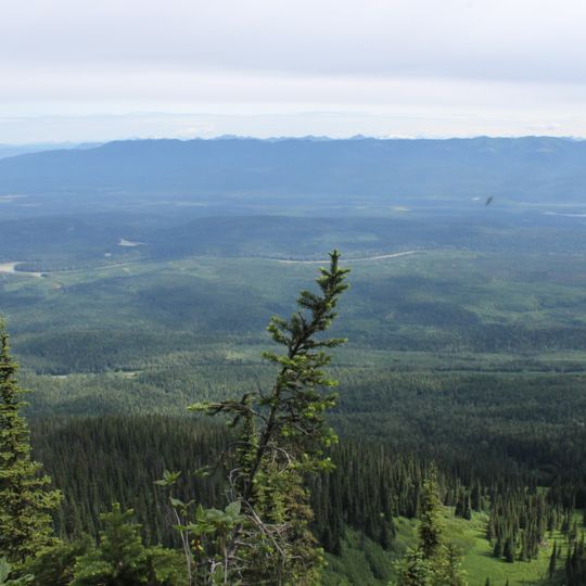 Sugarbowl-Grizzly Den Provincial Park and Protected Area