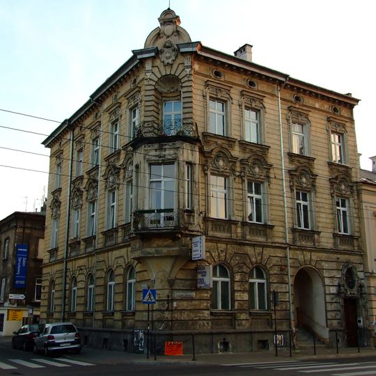 Limanowskiego 14 / Krakusa 11