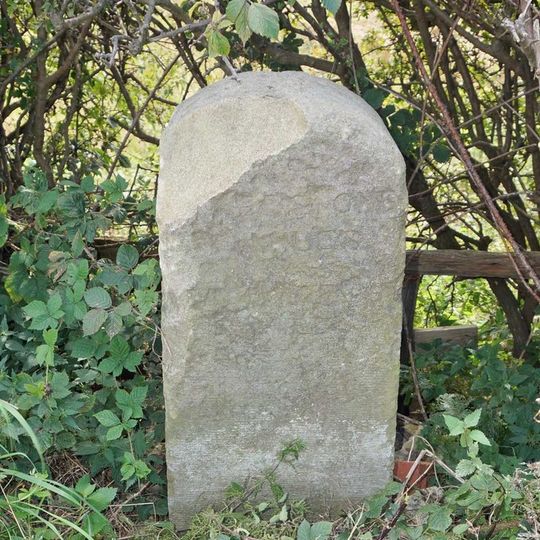 Milestone, Grendon Road at jct with Sandy Way Lane