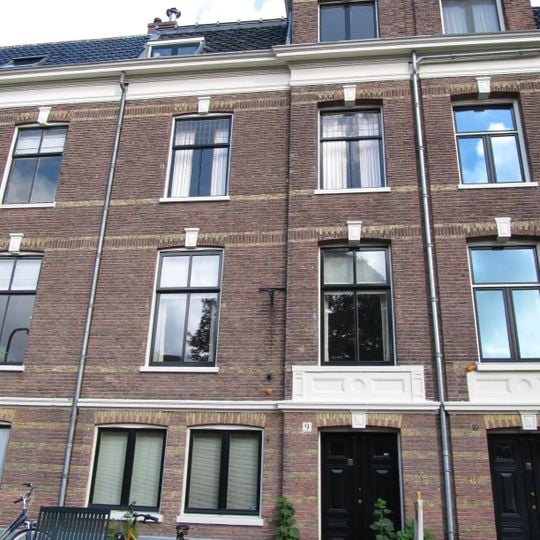 Huis met classicistische kenmerken