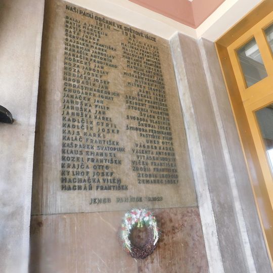 Pamětní deska padlým v 1. světové válce na radnici ve Zlíně