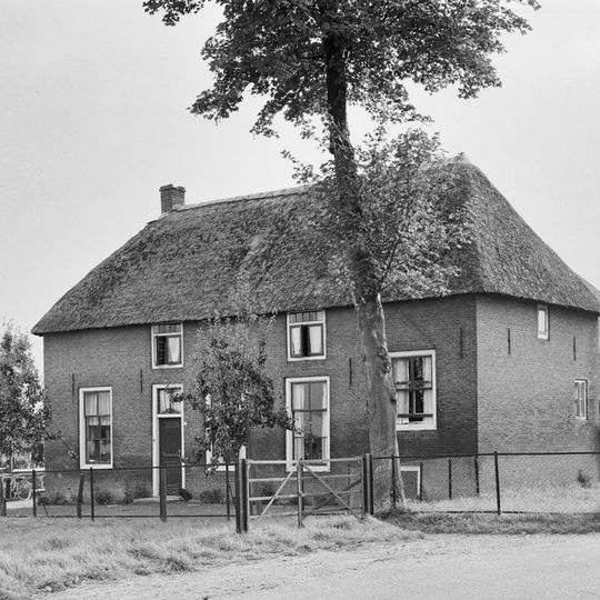 Boerderij op T-vormige plattegrond