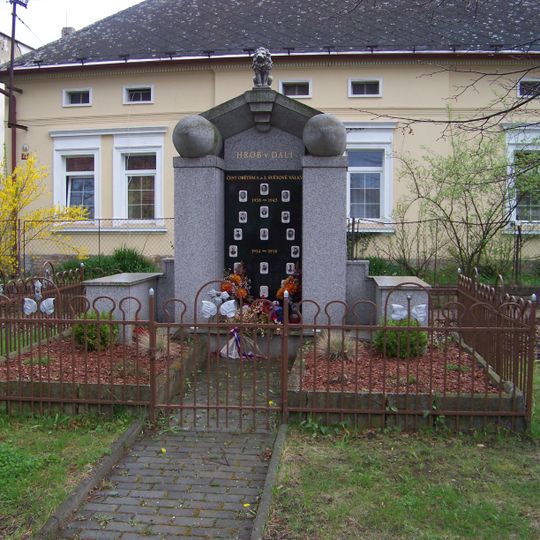 Pomník obětem ve světových válkách v Drahelčicích