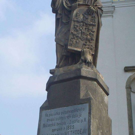 Socha svatého Metoděje na hoře Hostýn nad obcí Chvalčov
