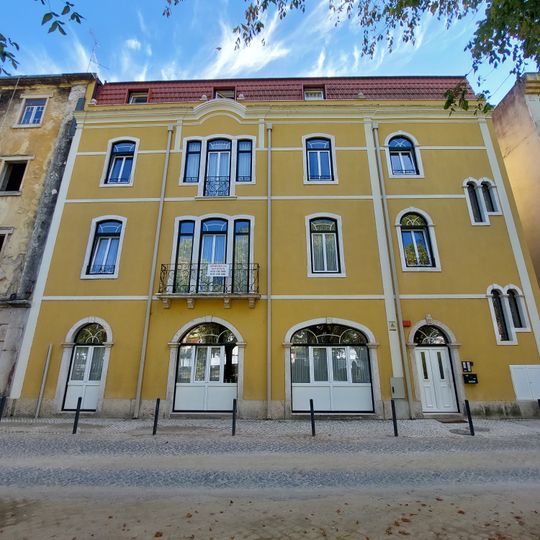 Building in Rua Comissão da Iniciativa, n.º 1