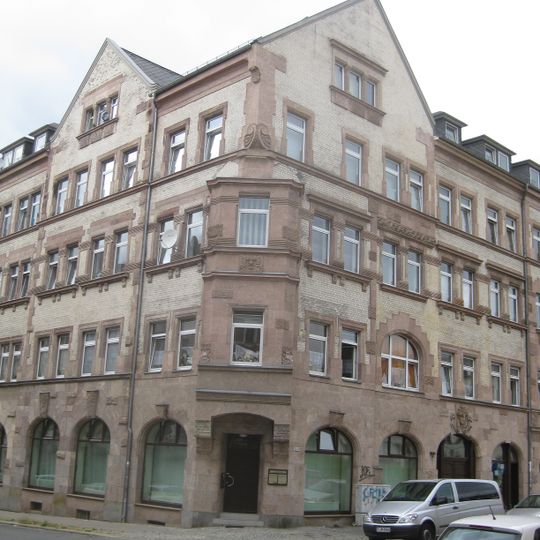Mietshaus in geschlossener Bebauung in Ecklage Hainstraße 55