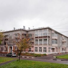 Улица 9-го Мая, 1, Жилой дом