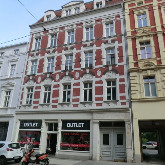 Wohn- und Geschäftshaus in geschlossener Bebauung Berliner Straße 27