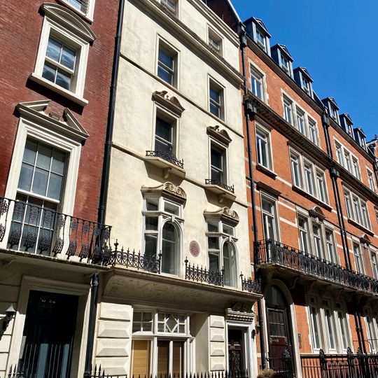 11, Bolton Street W1