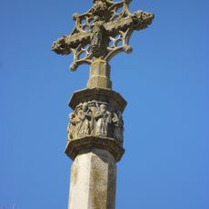 Creu de terme de la plaça de Santa Anna