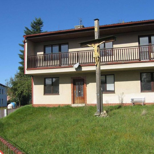 Pamětní kříž v ulici Bezděkovské v Bělé nad Radbuzou