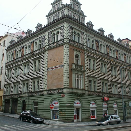 Dukelských hrdinů 39