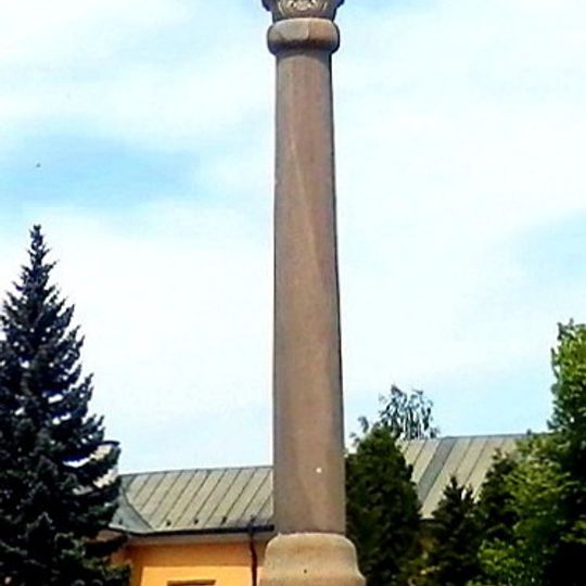 Mariánsky stĺp, stĺp s podstavcom-kópia