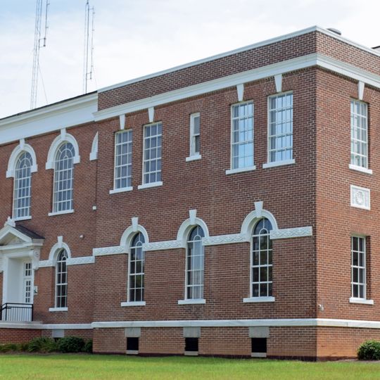 Telfair County Courthouse and Jail