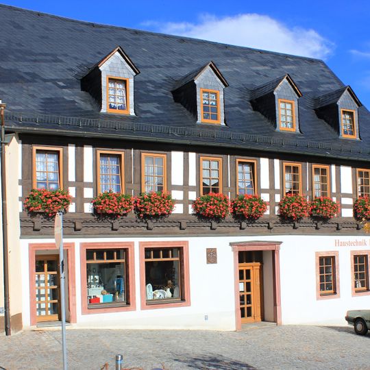 Wohnhaus in halboffener Bebauung Marktplatz 6