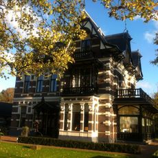 Stationsstraat 74, Borne