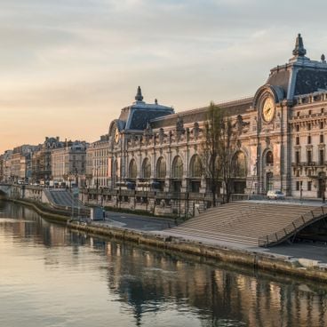 Places in Paris that lets your dog be a tourist