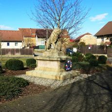 Pomník padlým v Zálezlicích