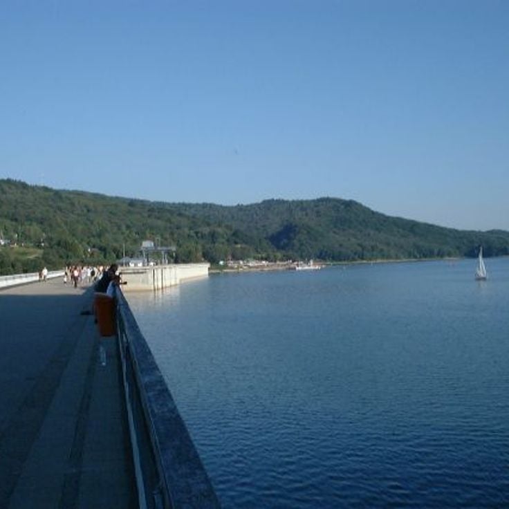 索利纳湖