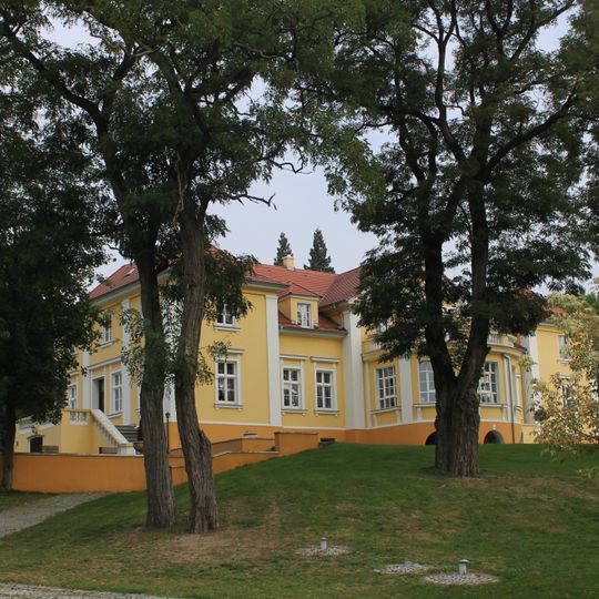 Zespół pałacowy w Chwaliszewie