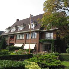 Drie herenhuizen in Interbellumstijl