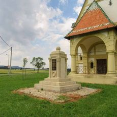 Pomník padlým v Radišově u kaple