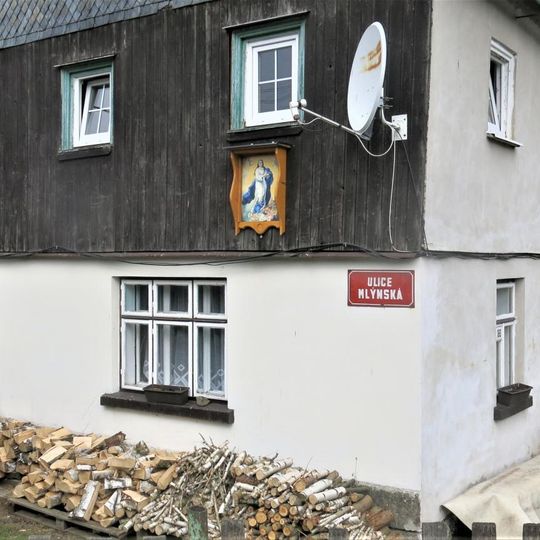 Obrázek Panny Marie na domě 166 v Lipové