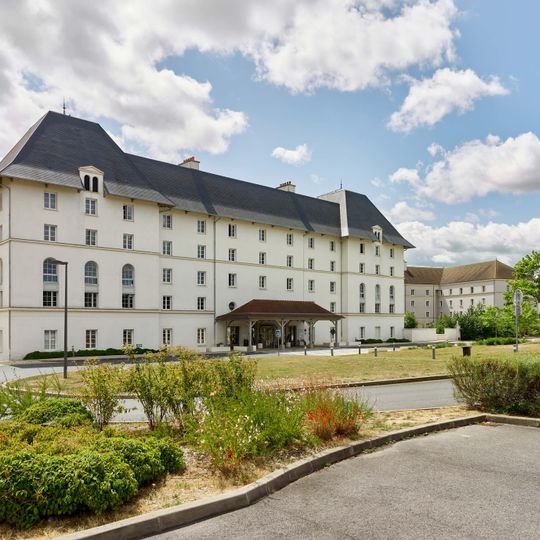 B&B HOTEL près de Disneyland® Paris