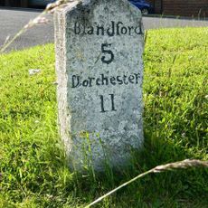 Milestone (At St 836 001)