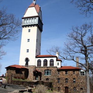 Heublein Tower
