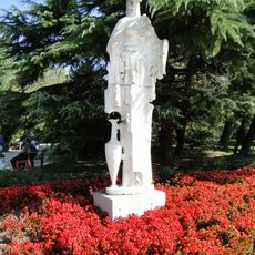 Статуя на тракийката