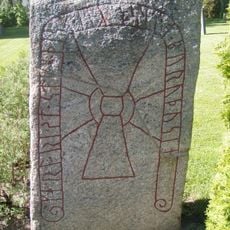 Östergötlands runinskrifter 234