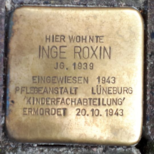 Stolperstein en memoria de Inge Roxin