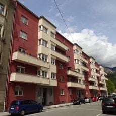 Kommunaler Wohnbau, Sennblock (Sennstraße, Gutenbergstraße, Verdroßplatz)