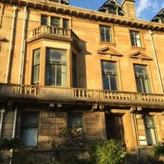 4 University Gardens