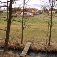 Lávka přes Kocábu u Budína jižně od čp. 18