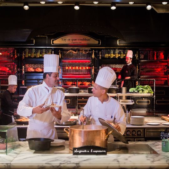 Les Grands Buffets