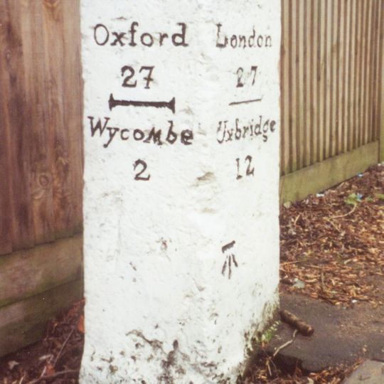 Milestone, London Road; King's Mead, E of town, was beside HalfwayHouse PH