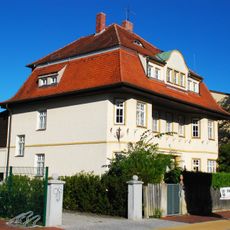 Bahnhofstraße 100