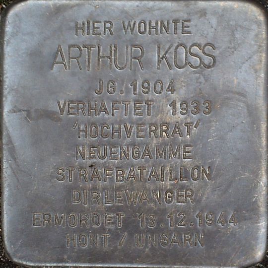 Stolperstein en memoria de Arthur Koß